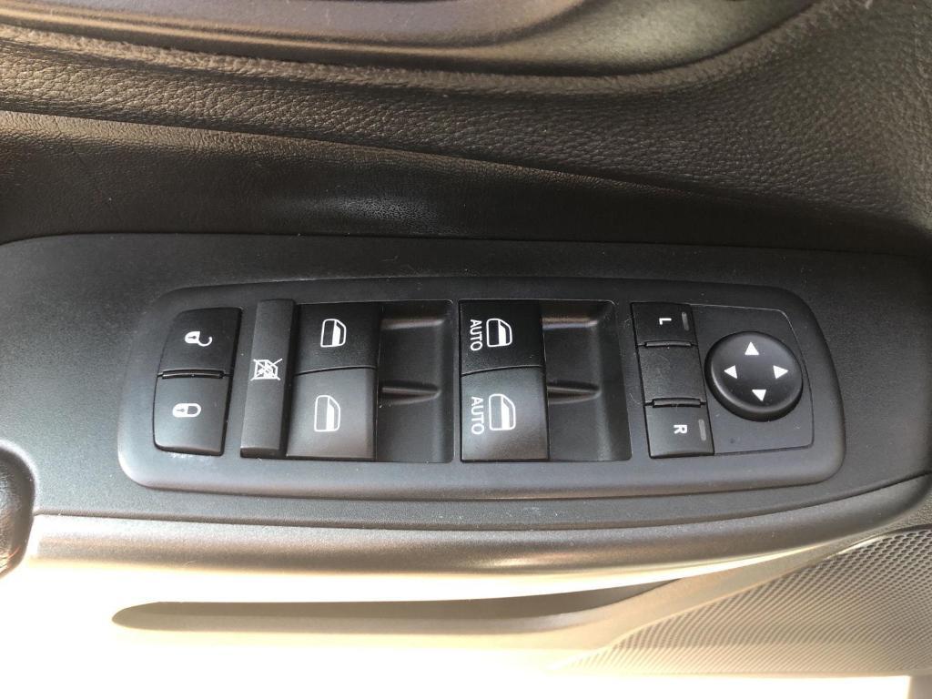 used 2019 Jeep Cherokee car, priced at $19,947