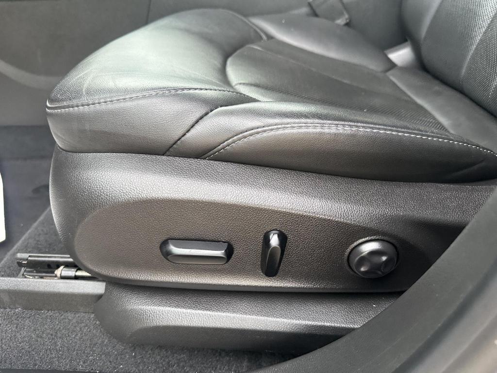 used 2020 Buick Envision car, priced at $19,325