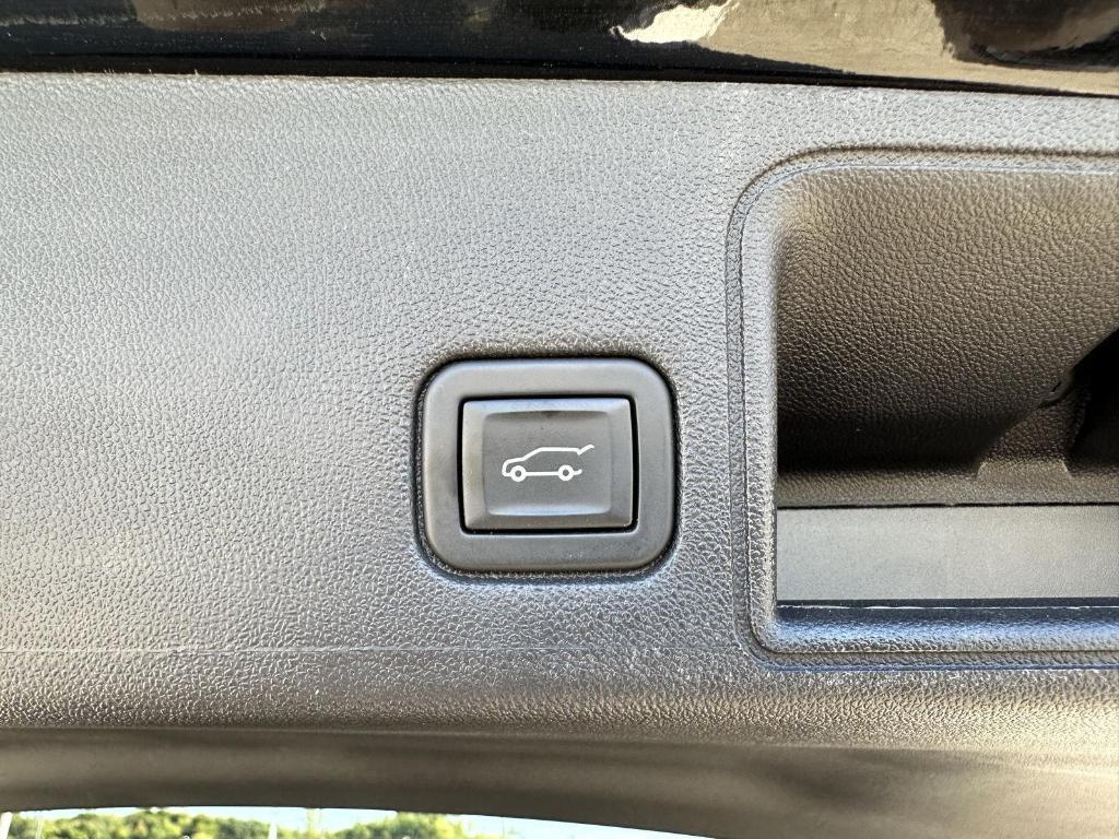 used 2024 GMC Terrain car, priced at $23,489