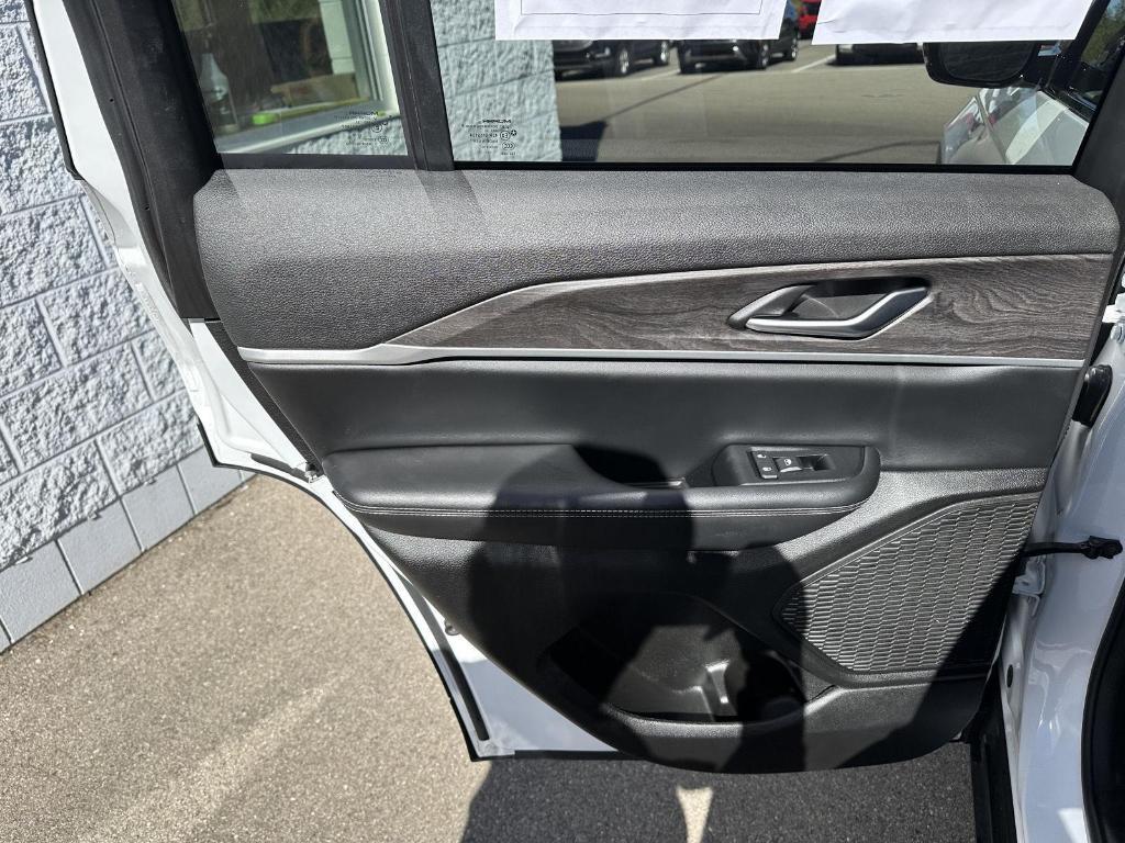 used 2023 Jeep Grand Cherokee car, priced at $28,435
