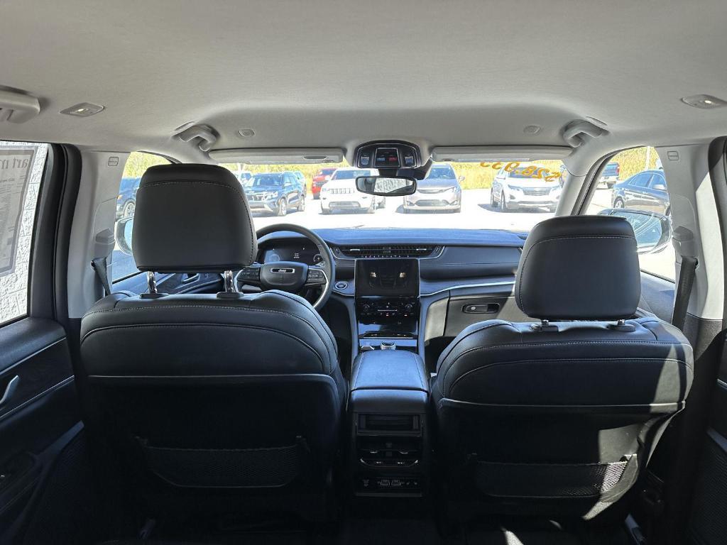 used 2023 Jeep Grand Cherokee car, priced at $28,435