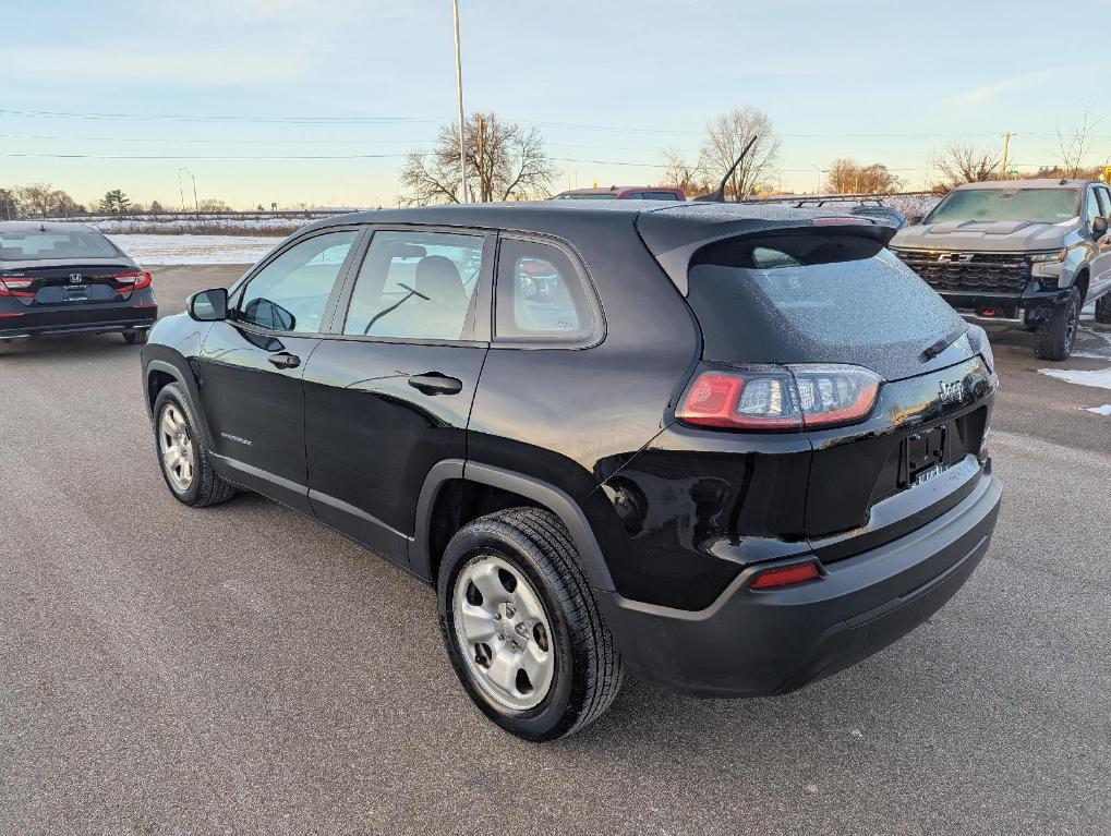 used 2019 Jeep Cherokee car, priced at $18,987