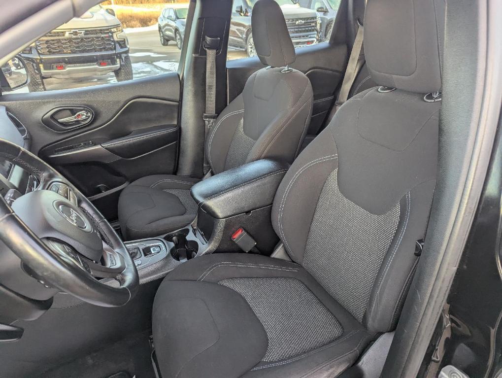 used 2019 Jeep Cherokee car, priced at $18,987