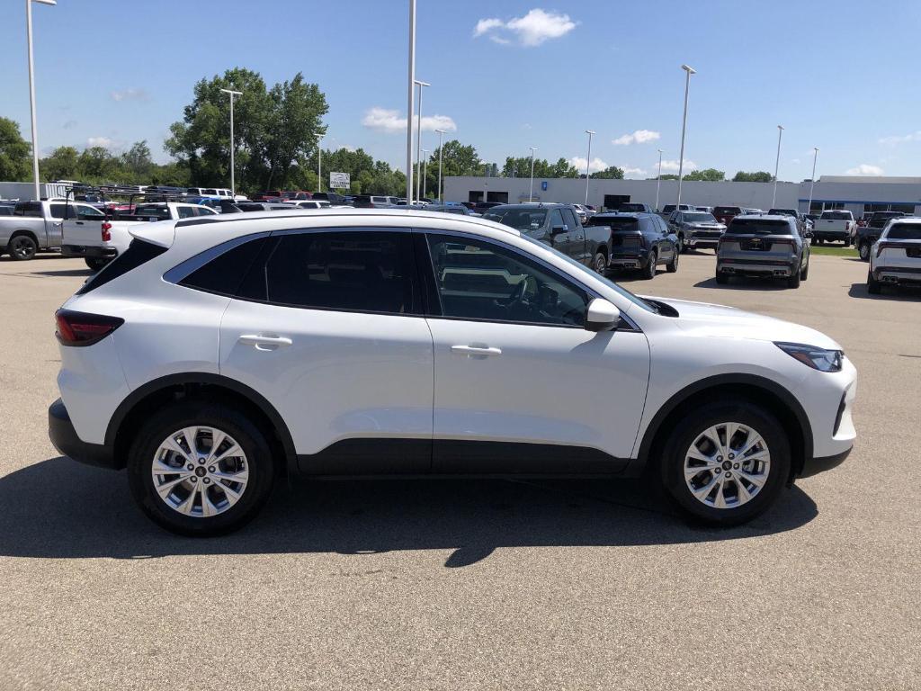 used 2023 Ford Escape car, priced at $25,897