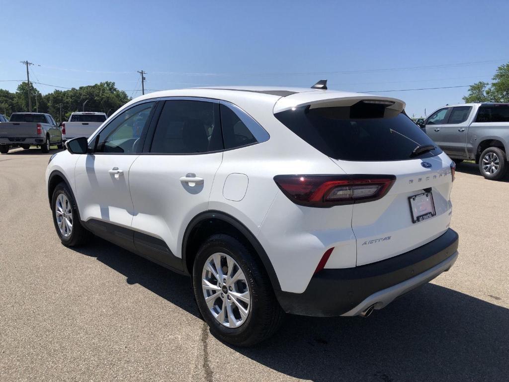 used 2023 Ford Escape car, priced at $25,897