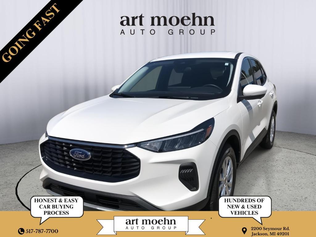 used 2023 Ford Escape car, priced at $25,397