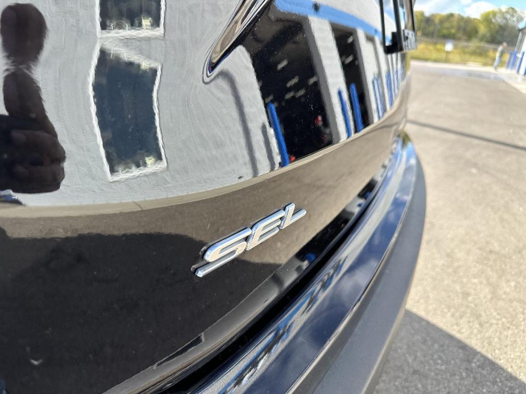 used 2023 Ford Edge car, priced at $18,495