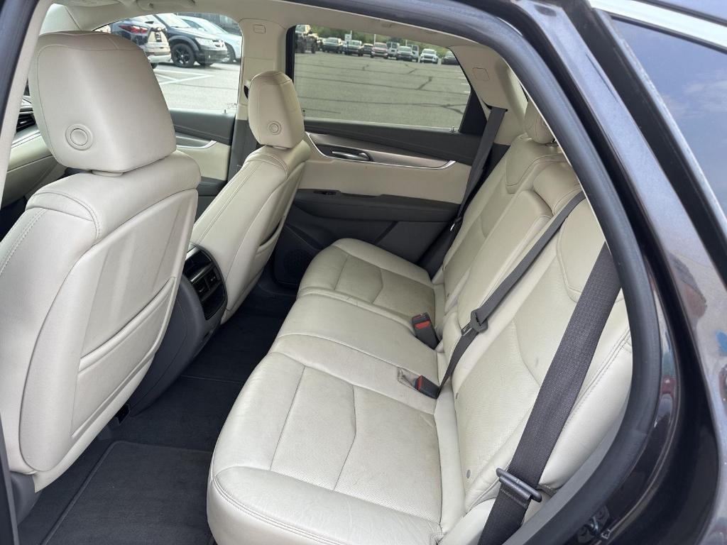 used 2017 Cadillac XT5 car, priced at $14,489