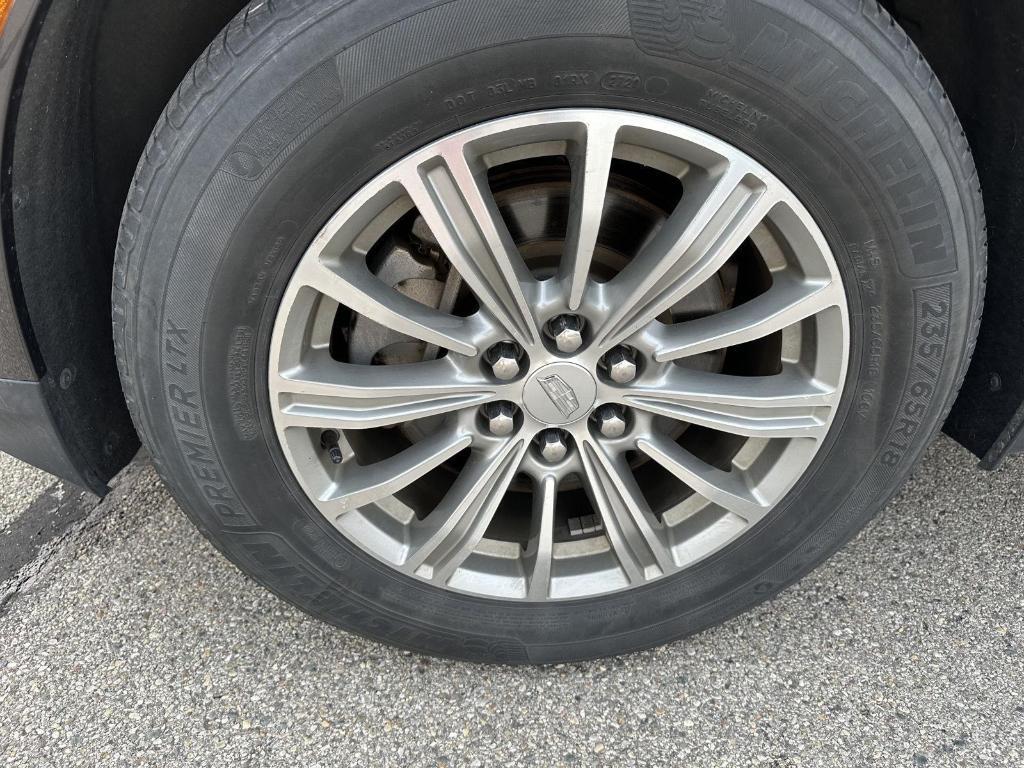 used 2017 Cadillac XT5 car, priced at $14,489