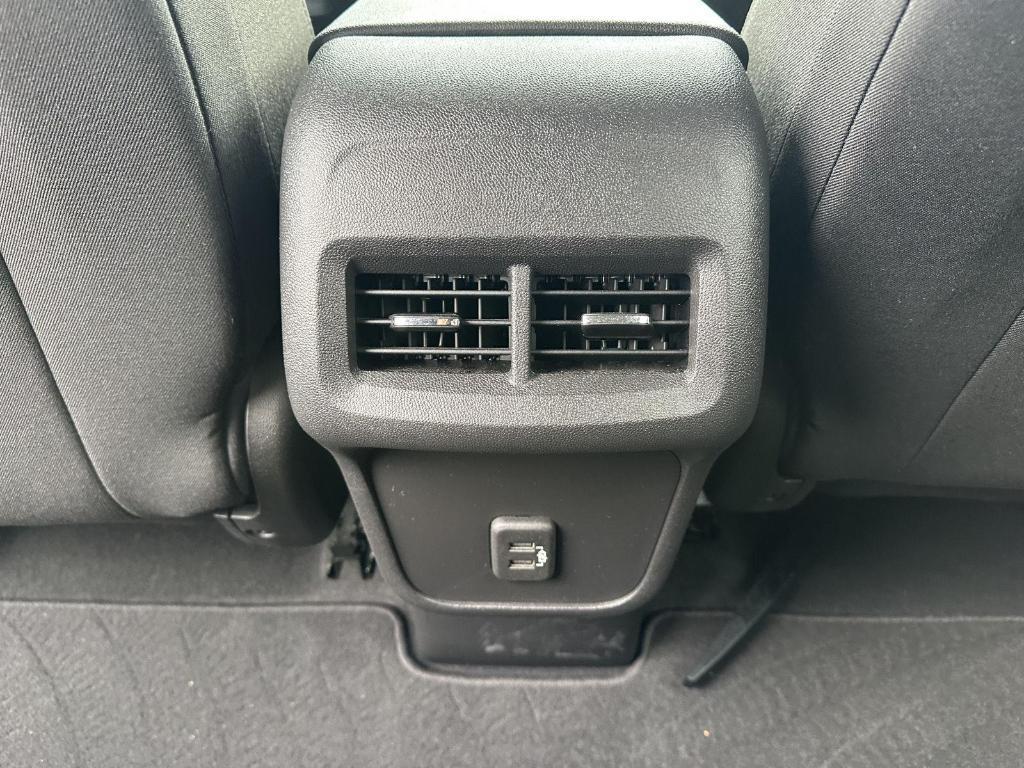 used 2021 Chevrolet Equinox car, priced at $19,989