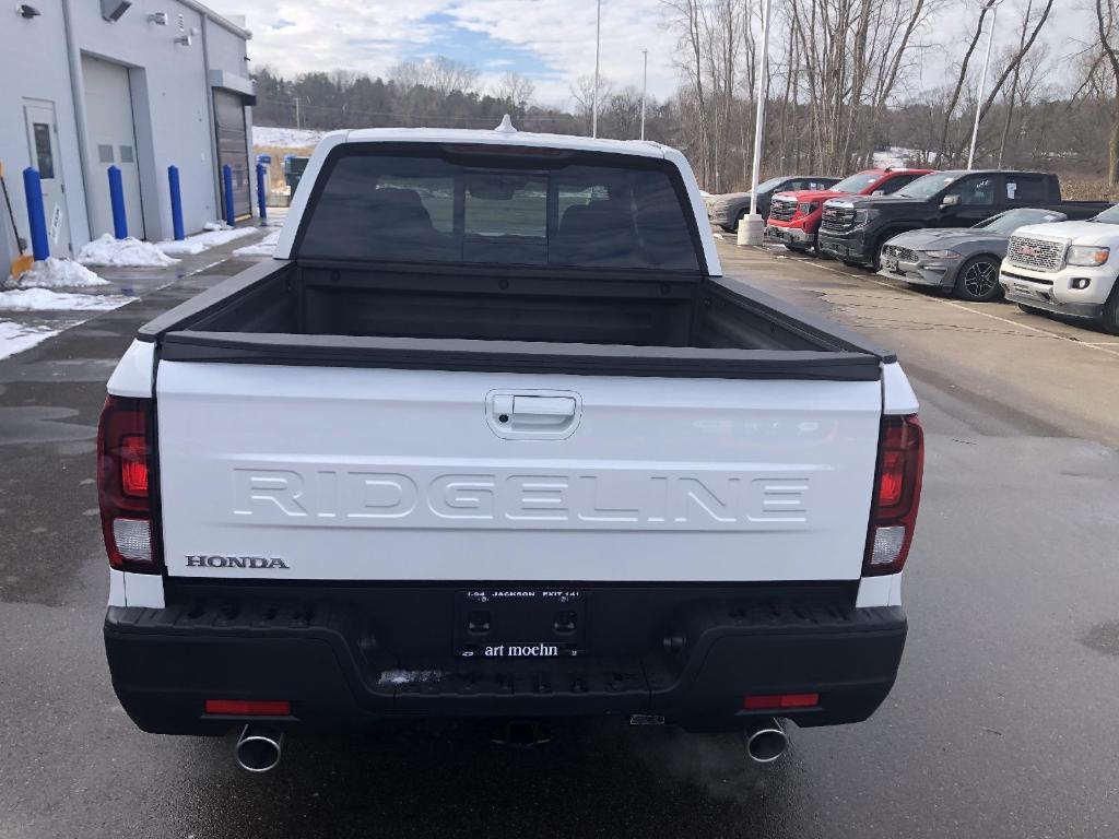 new 2025 Honda Ridgeline car, priced at $44,000