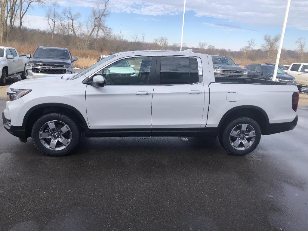 new 2025 Honda Ridgeline car, priced at $44,000