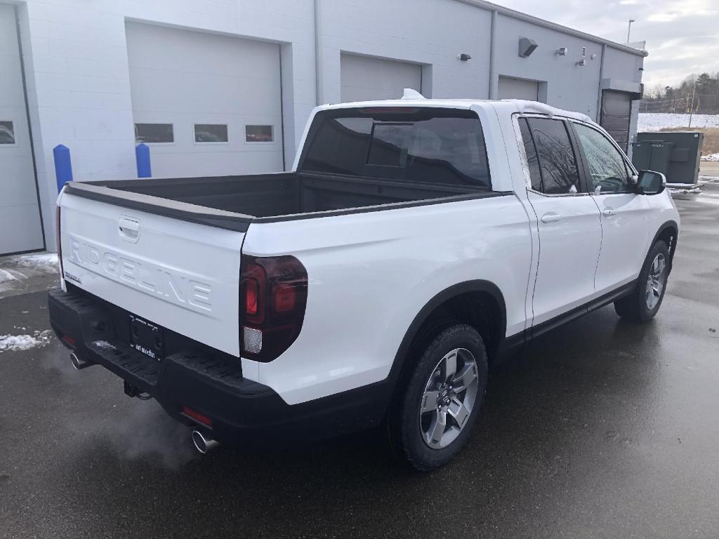 new 2025 Honda Ridgeline car, priced at $44,000