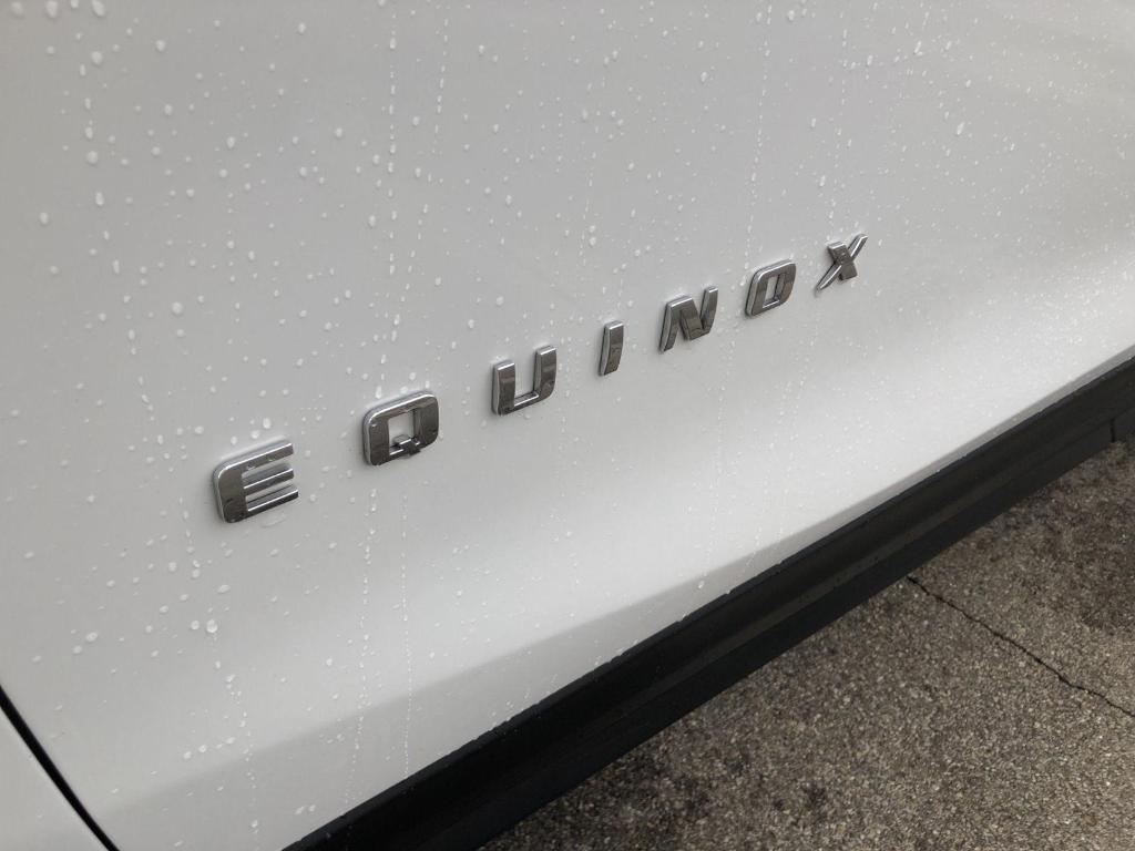used 2024 Chevrolet Equinox car, priced at $25,369