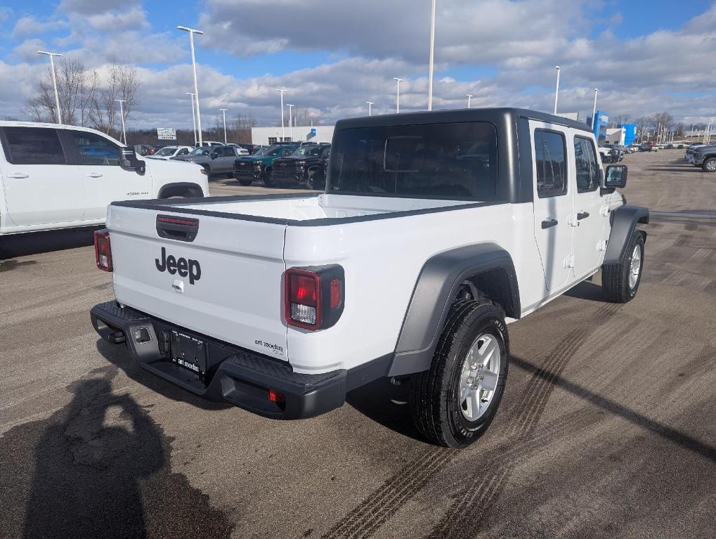 used 2023 Jeep Gladiator car, priced at $28,209