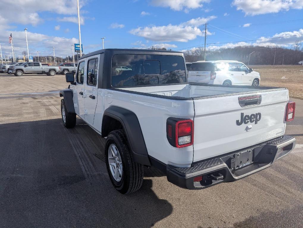 used 2023 Jeep Gladiator car, priced at $28,209