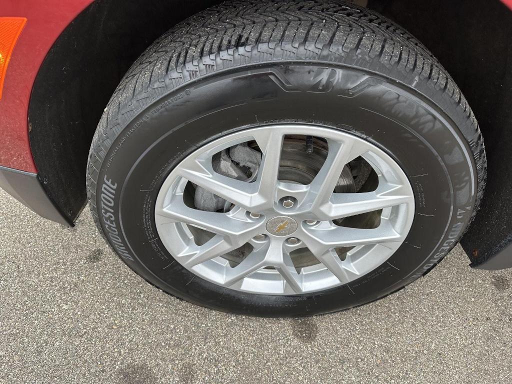 used 2023 Chevrolet Equinox car, priced at $22,439