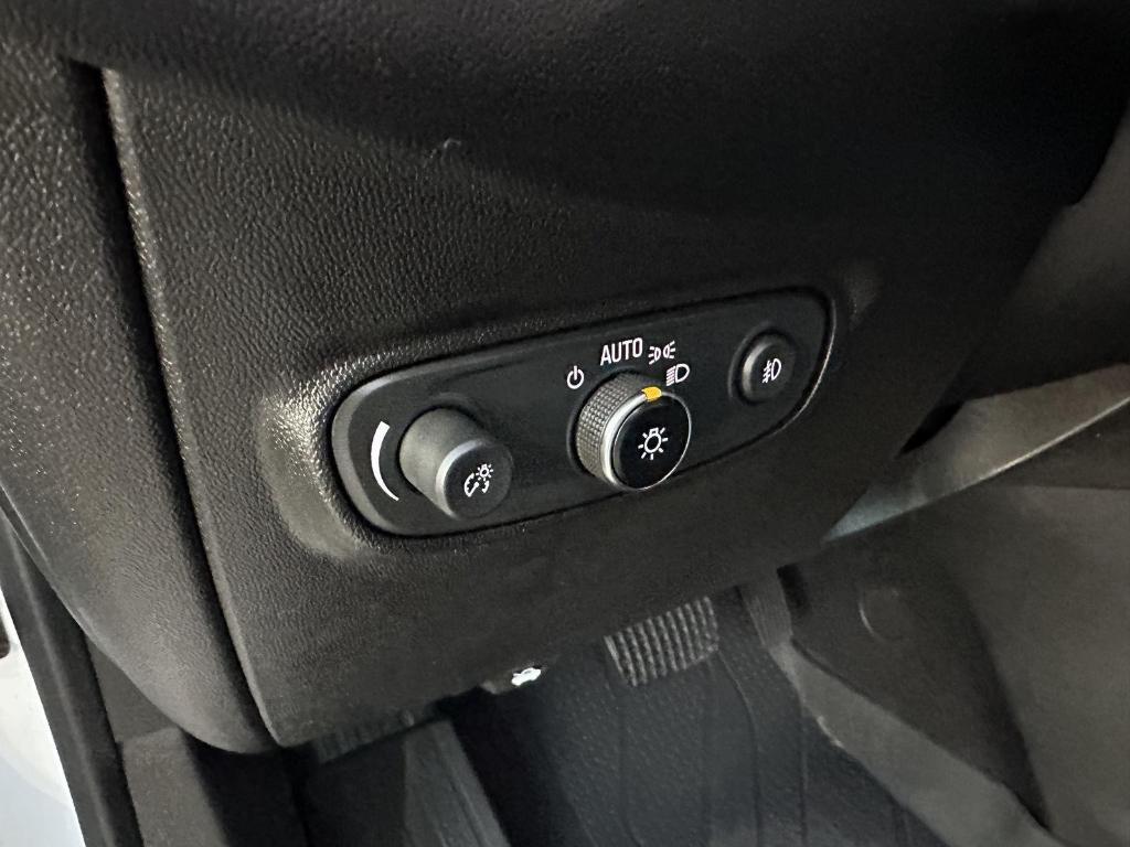 used 2020 Chevrolet Equinox car, priced at $14,989