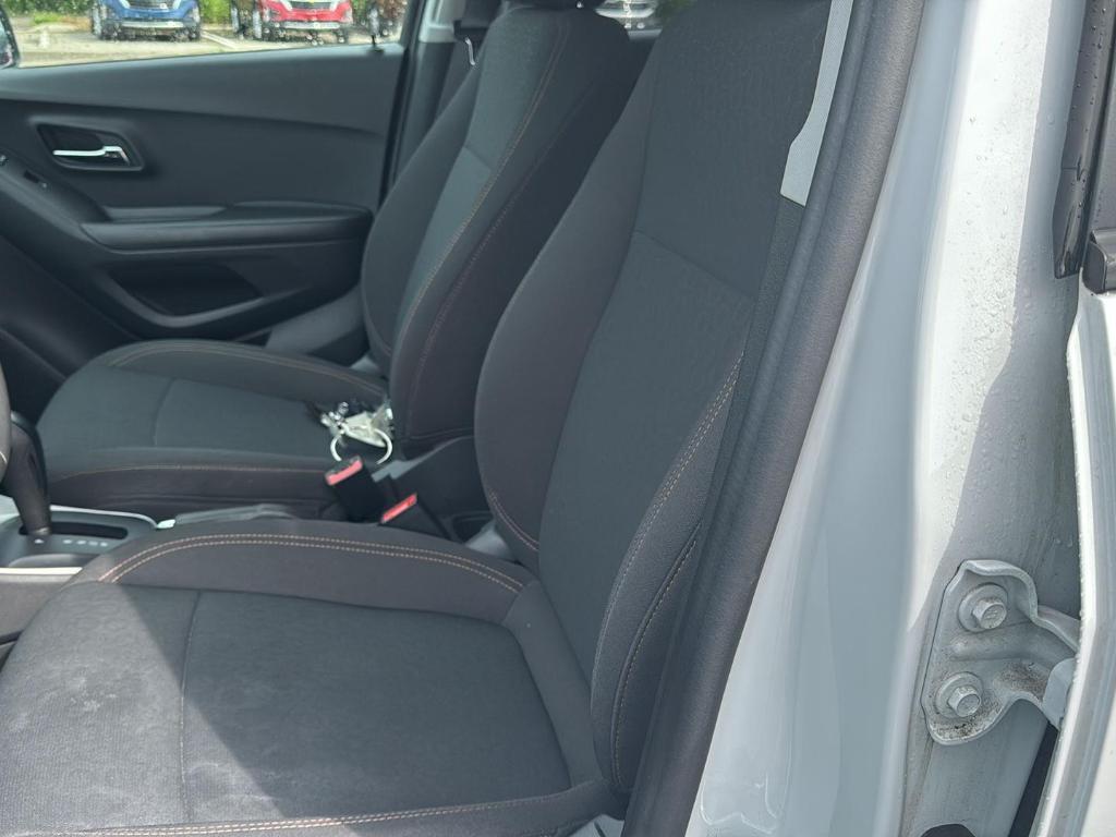 used 2022 Chevrolet Trax car, priced at $18,989