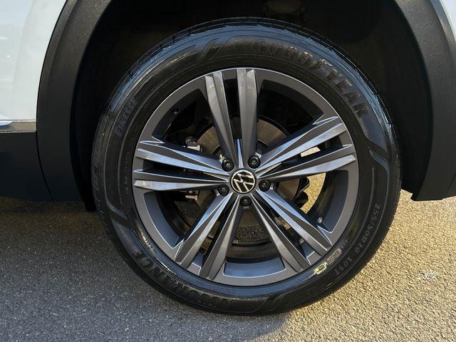 used 2021 Volkswagen Atlas Cross Sport car, priced at $32,999