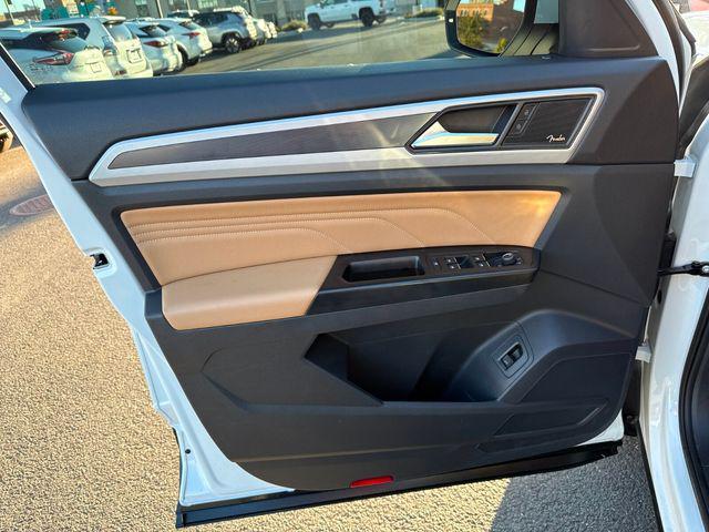 used 2021 Volkswagen Atlas Cross Sport car, priced at $32,999