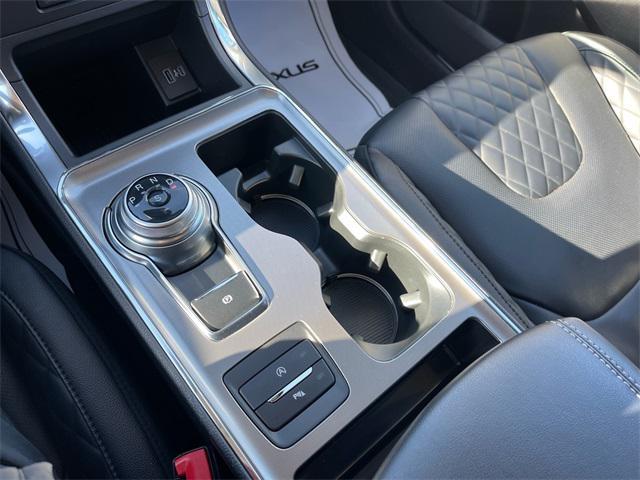 used 2024 Ford Edge car, priced at $34,499
