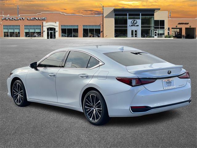 new 2025 Lexus ES 300h car, priced at $48,920