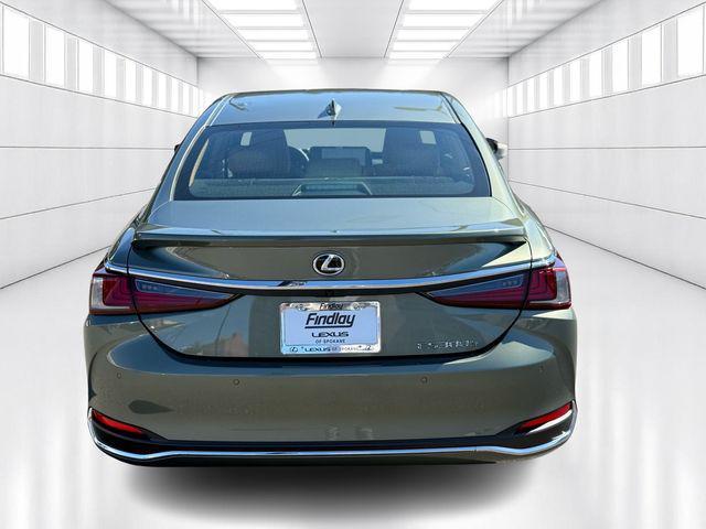 new 2025 Lexus ES 300h car, priced at $47,691