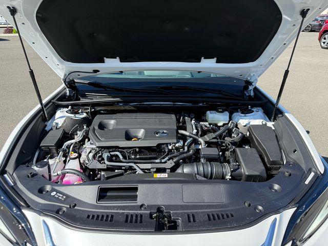 new 2025 Lexus ES 300h car, priced at $53,616