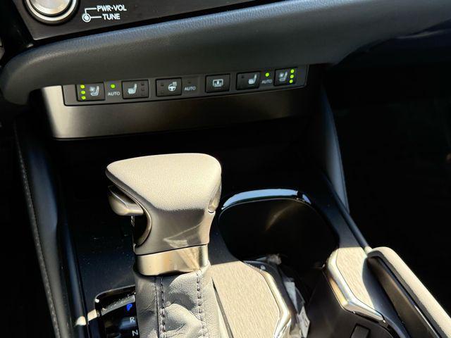 new 2025 Lexus ES 300h car, priced at $53,616