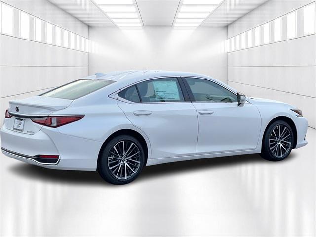 new 2025 Lexus ES 300h car, priced at $46,486