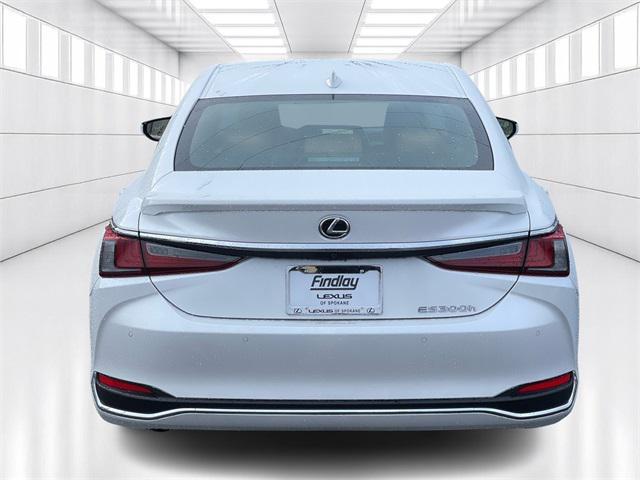 new 2025 Lexus ES 300h car, priced at $46,486