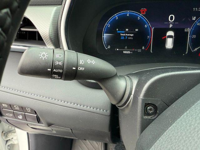 used 2023 Toyota Highlander car, priced at $44,999