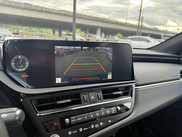 new 2025 Lexus ES 300h car, priced at $47,741