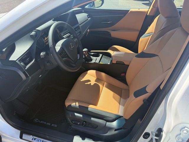 new 2025 Lexus ES 300h car, priced at $46,886