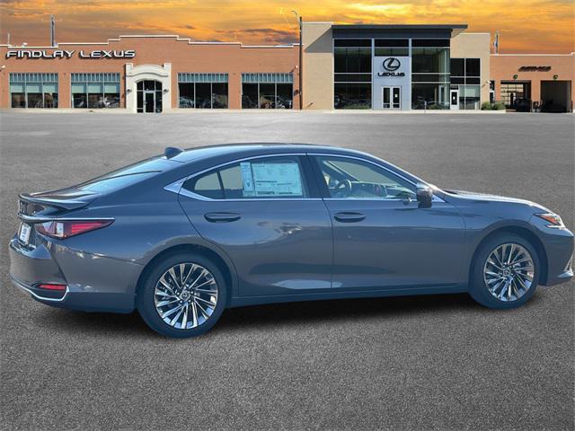 new 2025 Lexus ES 300h car, priced at $56,564