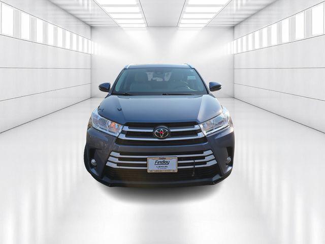 used 2018 Toyota Highlander car, priced at $27,999