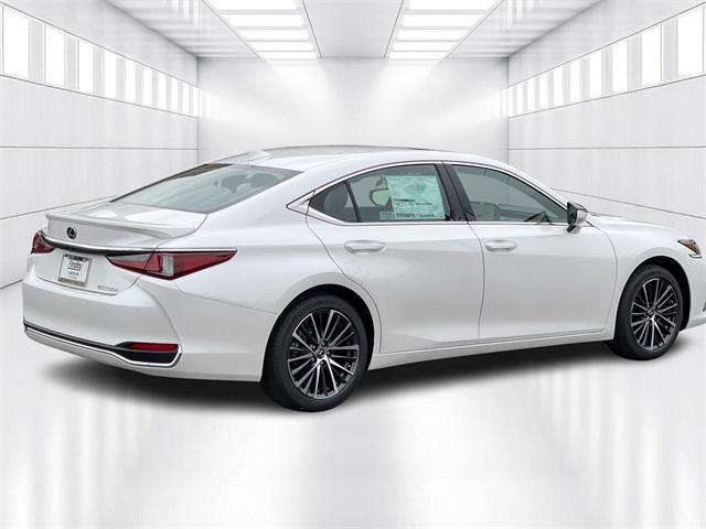 new 2025 Lexus ES 300h car, priced at $50,944