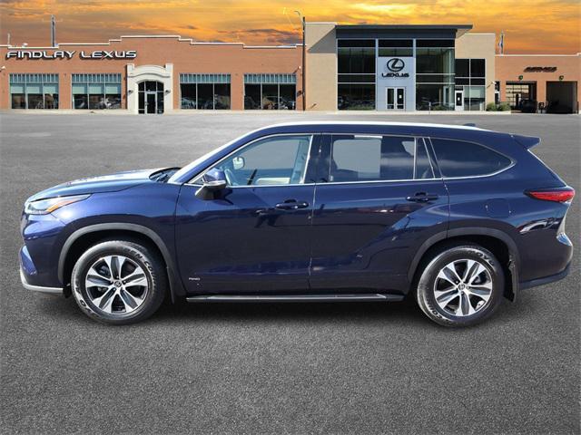 used 2022 Toyota Highlander Hybrid car, priced at $43,499