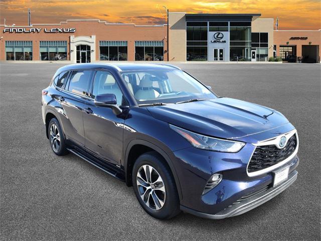 used 2022 Toyota Highlander Hybrid car, priced at $43,499