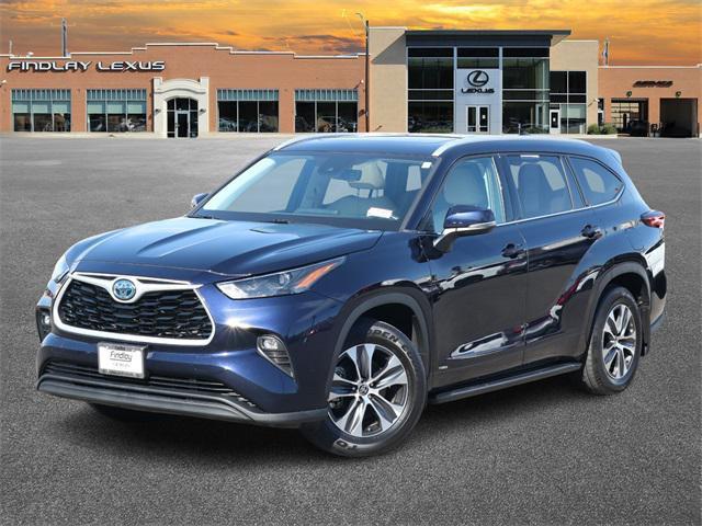 used 2022 Toyota Highlander Hybrid car, priced at $43,499