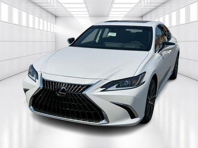 new 2025 Lexus ES 300h car, priced at $47,652