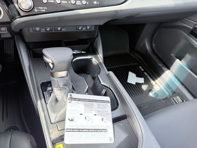 new 2025 Lexus ES 350 car, priced at $47,382