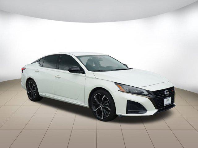 used 2023 Nissan Altima car, priced at $20,499