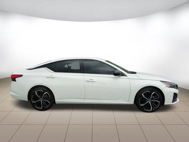 used 2023 Nissan Altima car, priced at $20,499
