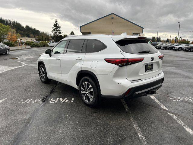 used 2022 Toyota Highlander car, priced at $30,497