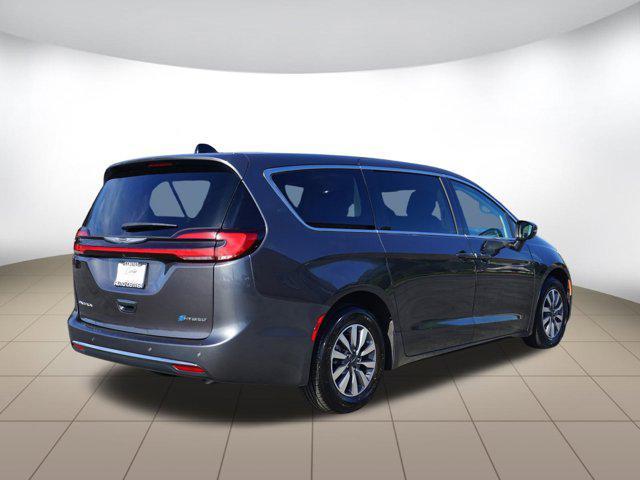 used 2023 Chrysler Pacifica Hybrid car, priced at $26,499