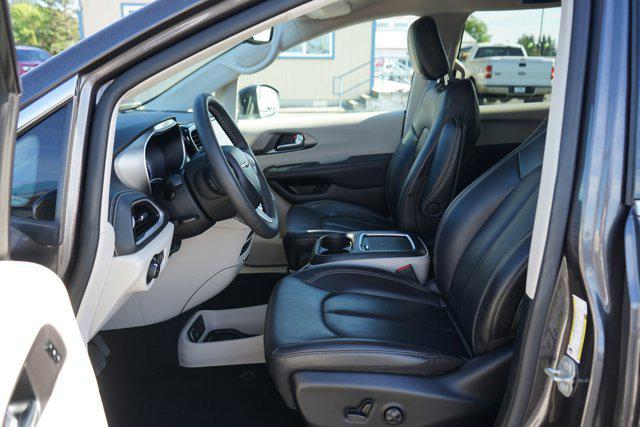 used 2023 Chrysler Pacifica Hybrid car, priced at $26,499