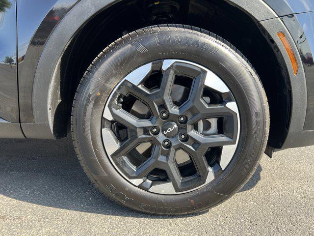used 2024 Kia Sorento car, priced at $26,999