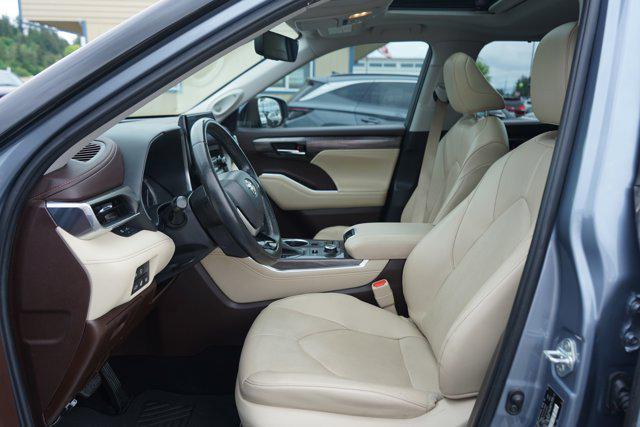 used 2022 Toyota Highlander car, priced at $39,499